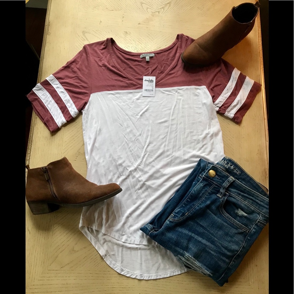 CR | V-Neck Tee
